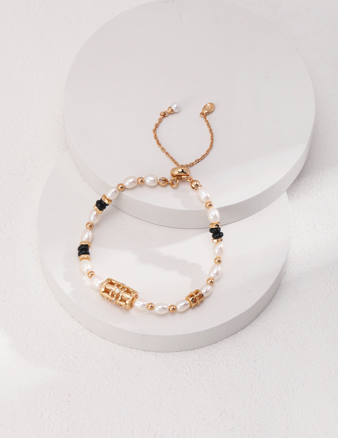 S925 Sterling Silver Pearl & Onyx Bracelet with Zircon Details (Adjustable 16 cm+)