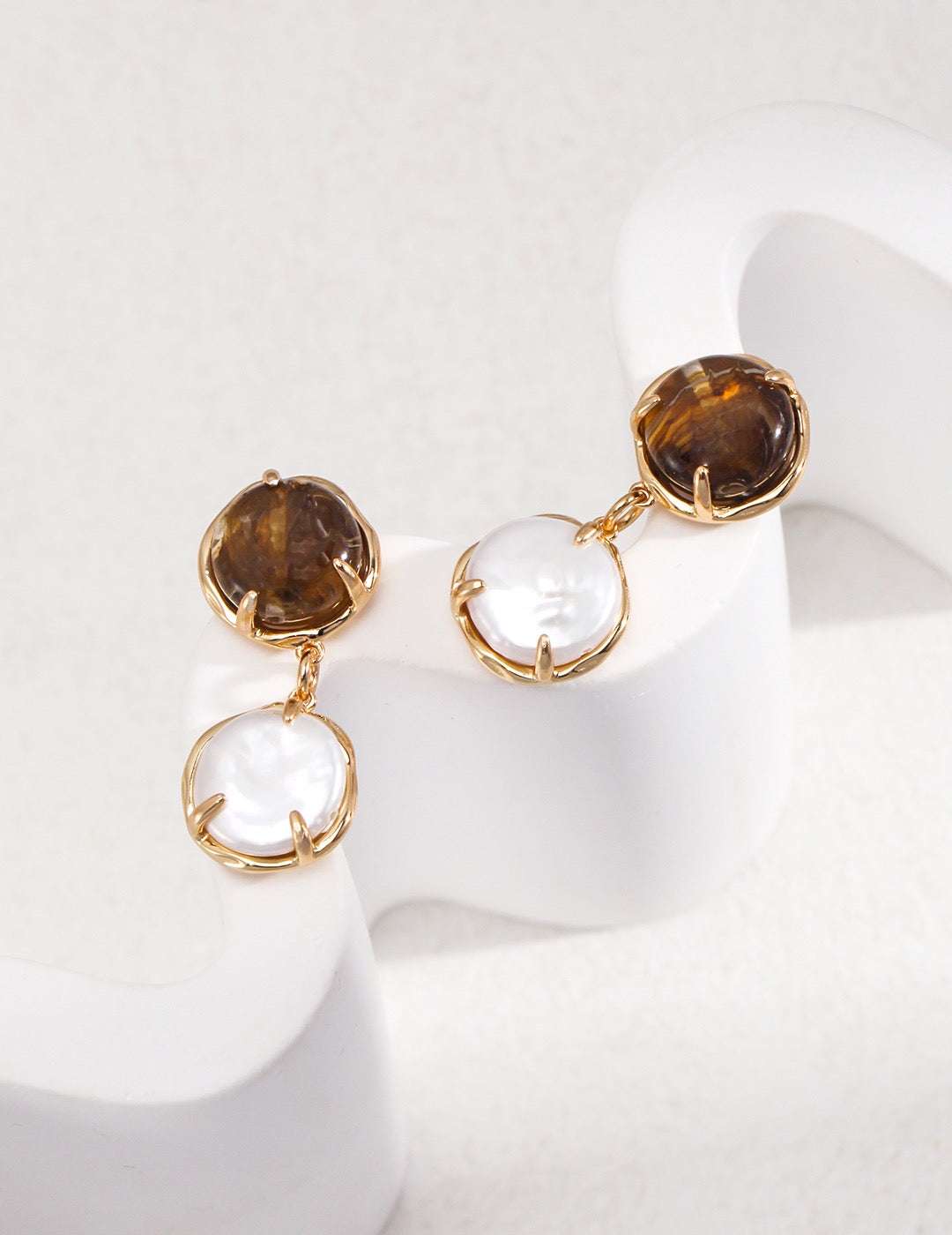 Coffee & Cream Pearl Drop Earrings – 925 Sterling Silver, Retro Gold - TAMO Jewellery
