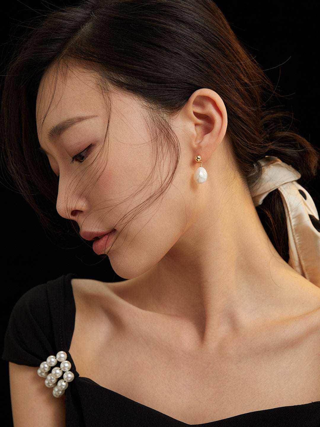 Baroque Pearl Drop Earrings – 925 Sterling Silver, 18K Retro Gold / 18K White Gold - TAMO Jewellery