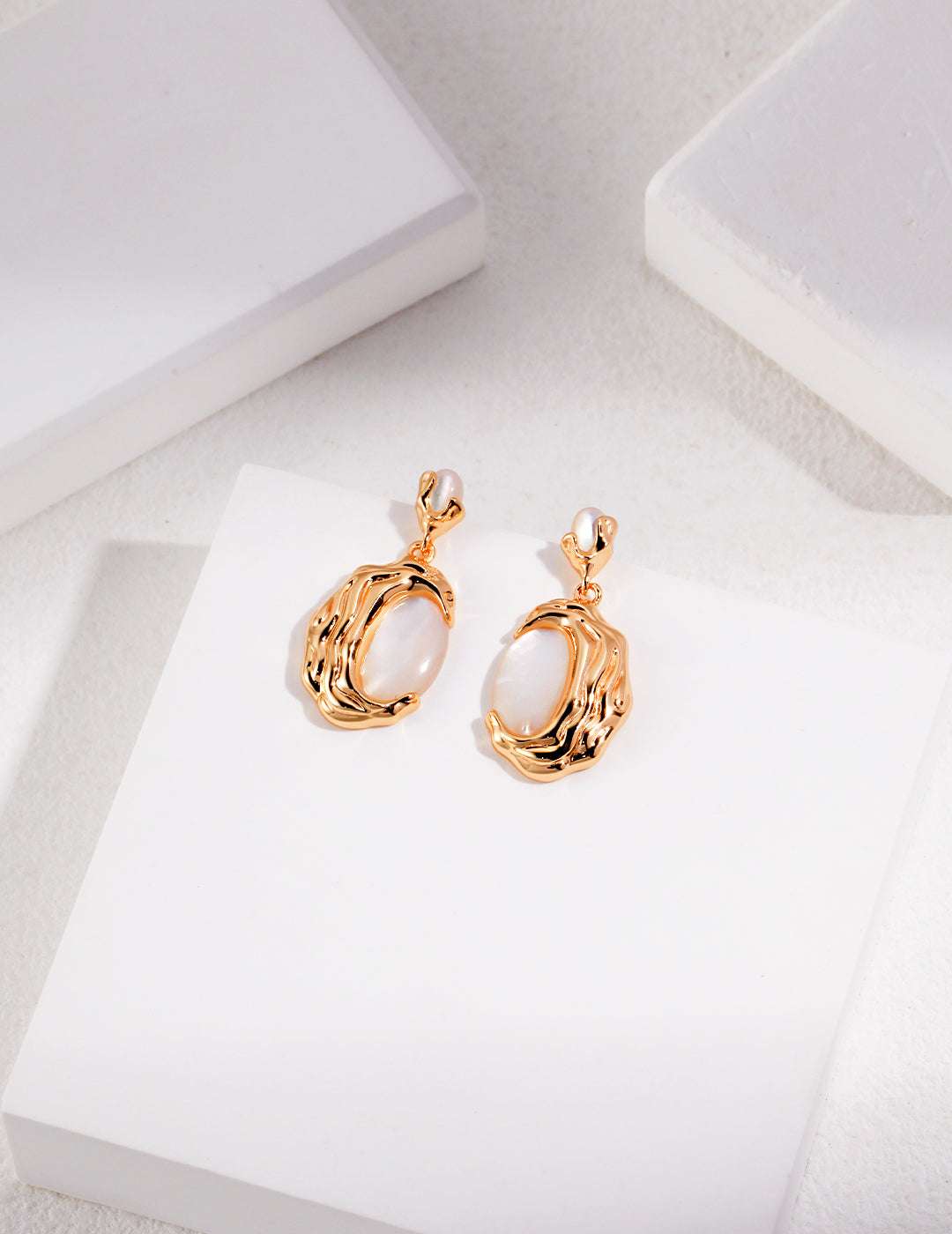 Molten Lava Mother of Pearl Earrings – 925 Sterling Silver, 18K White Gold / 18K Retro Gold