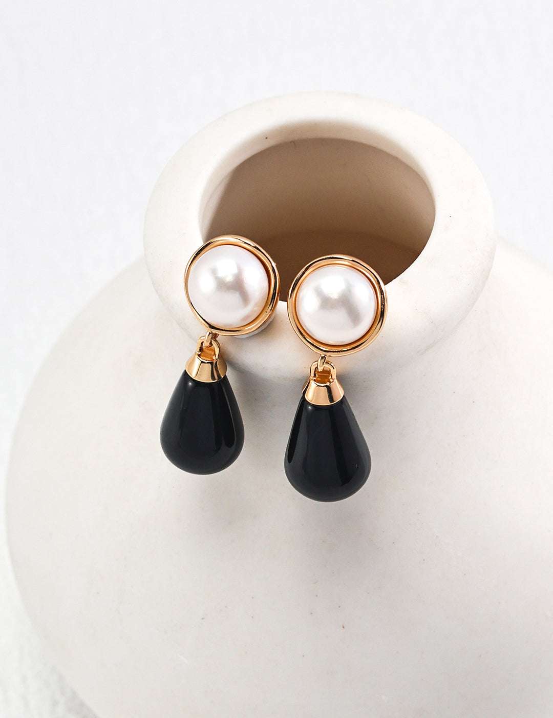 Black Onyx & Pearl Drop Earrings – 925 Sterling Silver, 18K Retro Gold - TAMO Jewellery