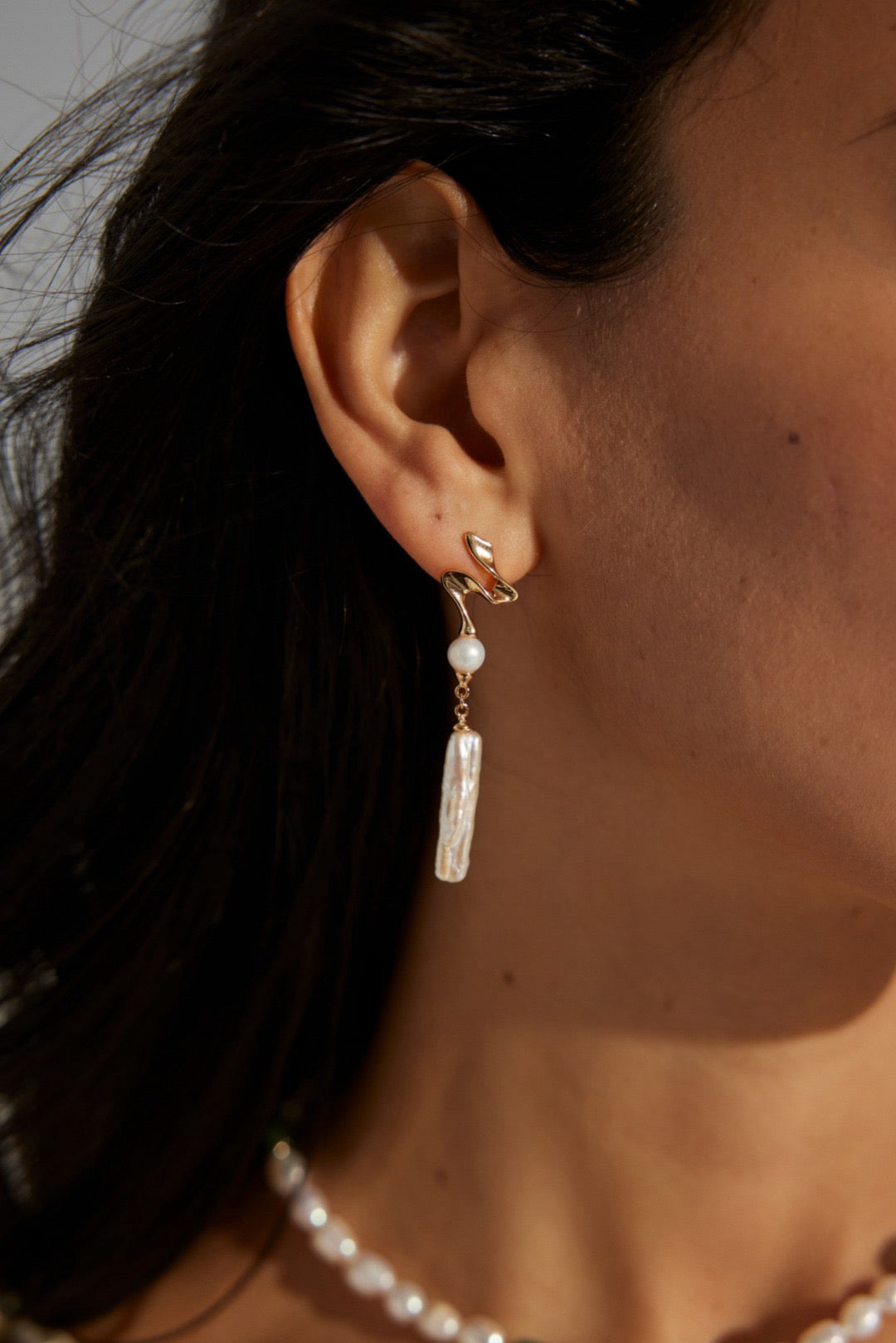 Flowing Pearl Drop Earrings – 925 Sterling Silver, Retro Gold - TAMO Jewellery