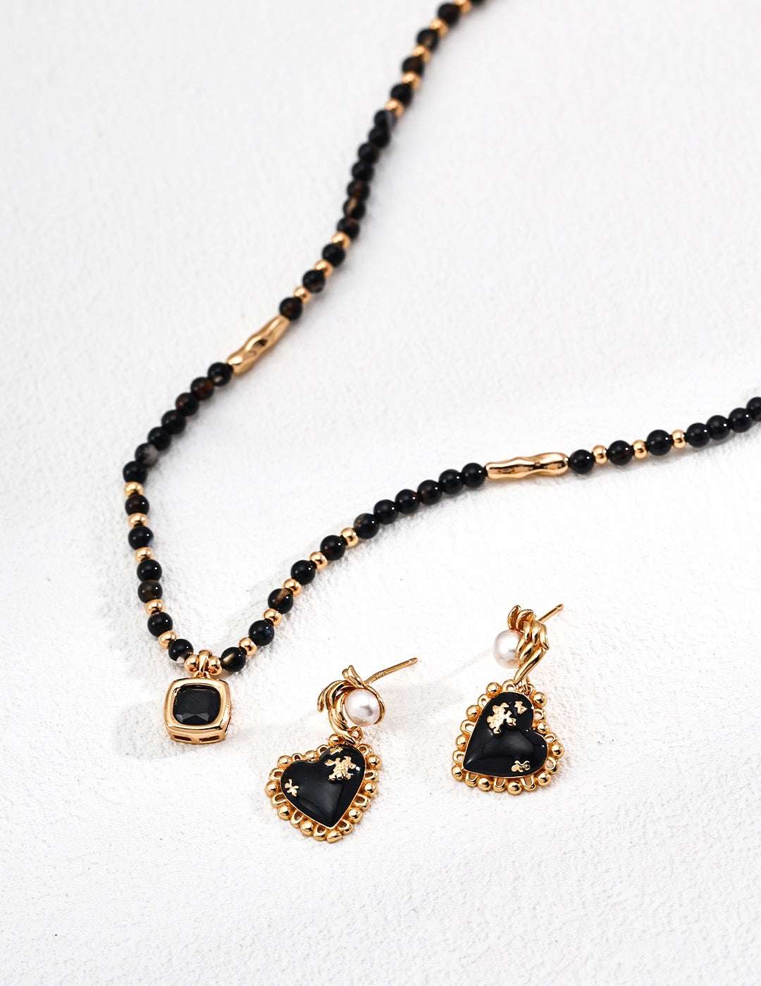 Eternal Contrast|S925 Silver Heart Black Onyx & Pearl Earrings - TAMO Jewellery
