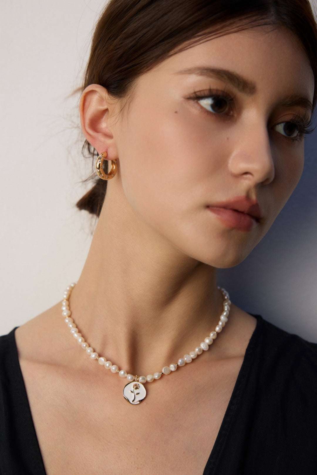 Rose Reverie Collection|S925 Silver Rose Enamel Pendant Necklace with Natural Pearl - TAMO Jewellery