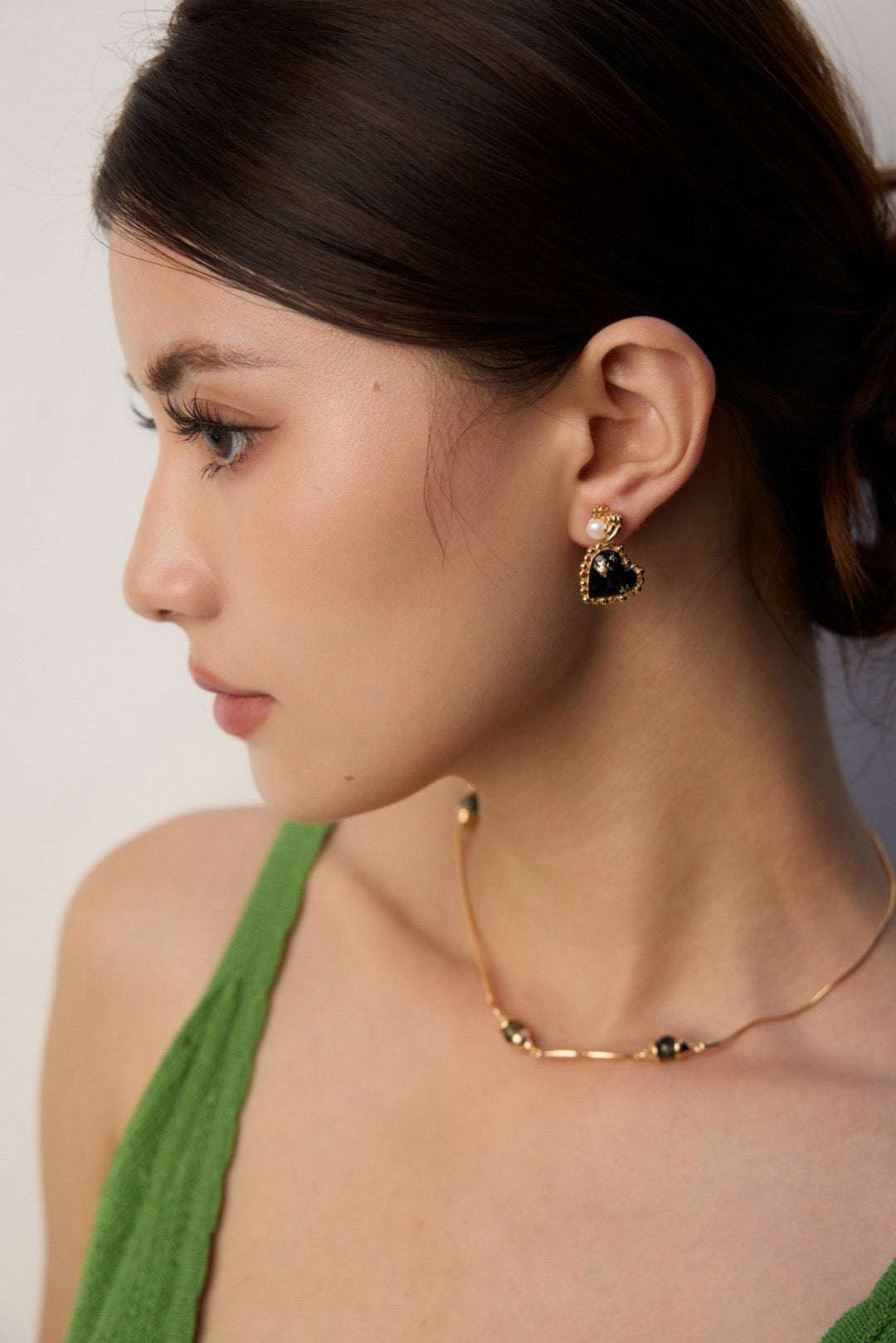 Eternal Contrast|S925 Silver Heart Black Onyx & Pearl Earrings - TAMO Jewellery