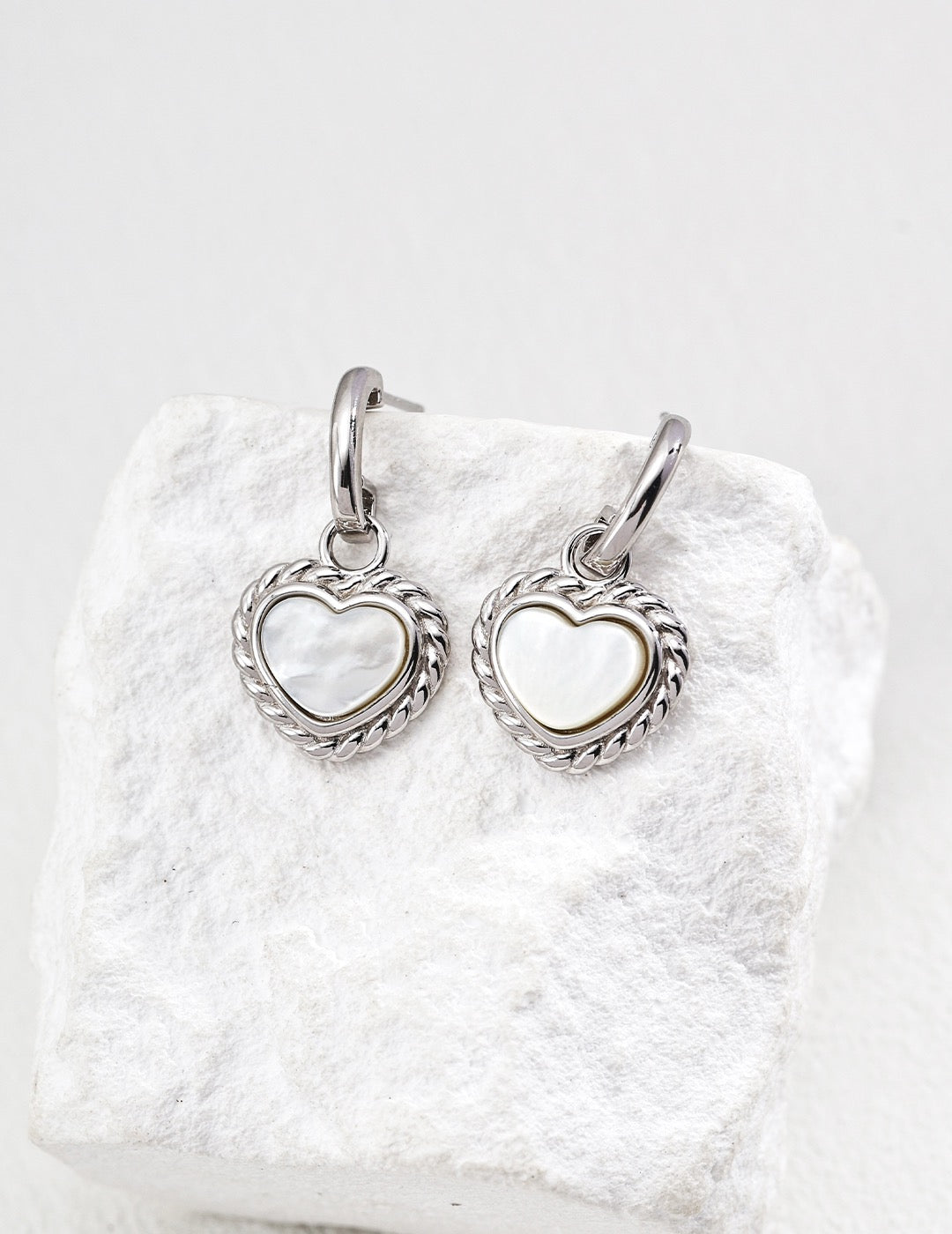 Vintage Romance|S925 Silver Natural White Mother-of-Pearl Heart Earrings - TAMO Jewellery