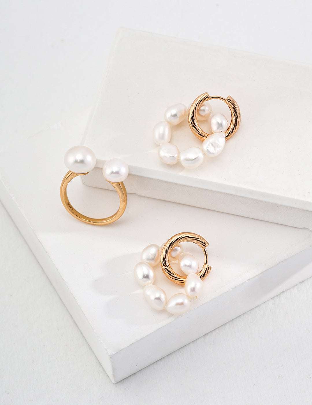 Circle Pearl Hoop Earrings – 925 Sterling Silver, 18K Retro Gold - TAMO Jewellery