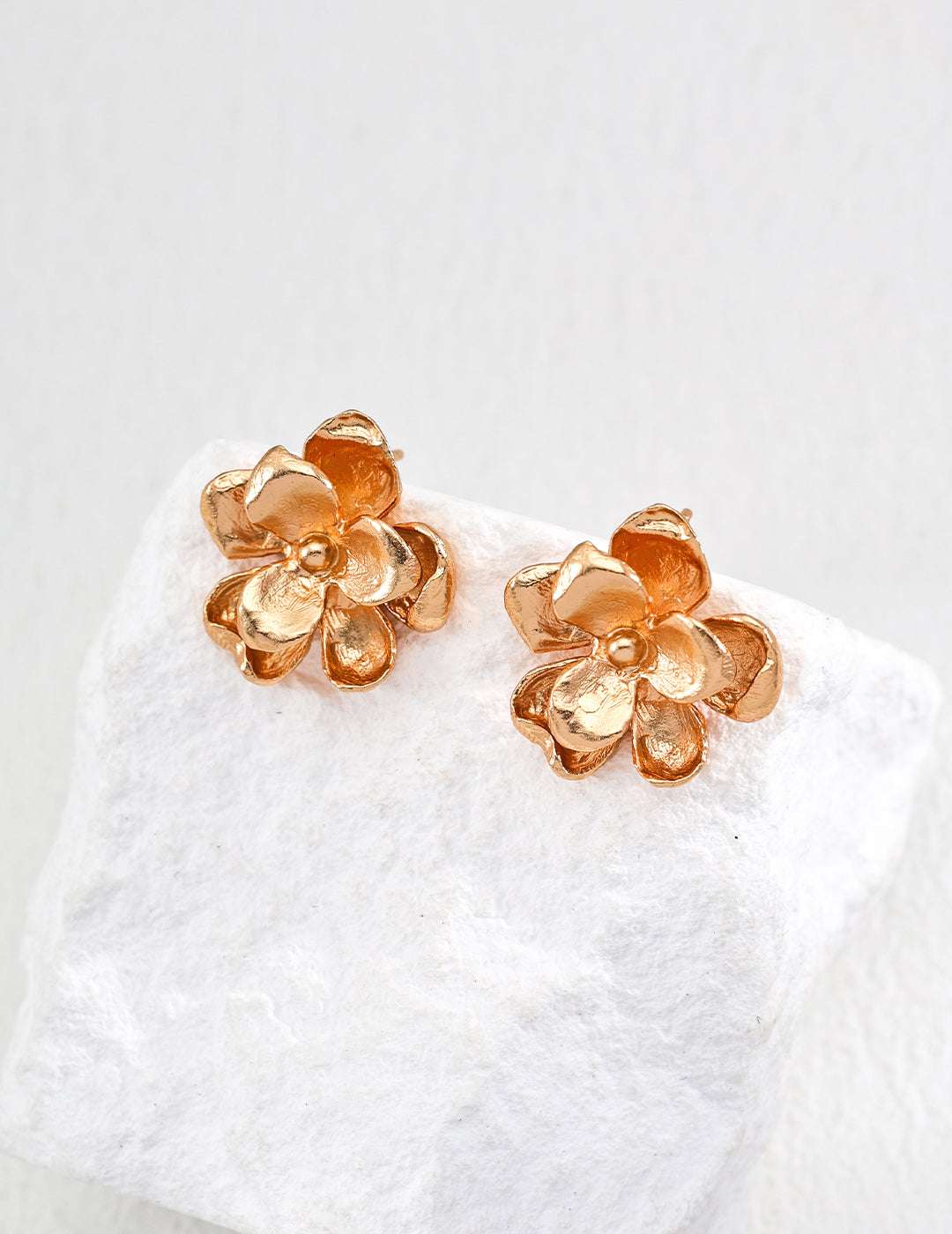 Floral Stud Earrings – 925 Sterling Silver, 18K Retro Gold