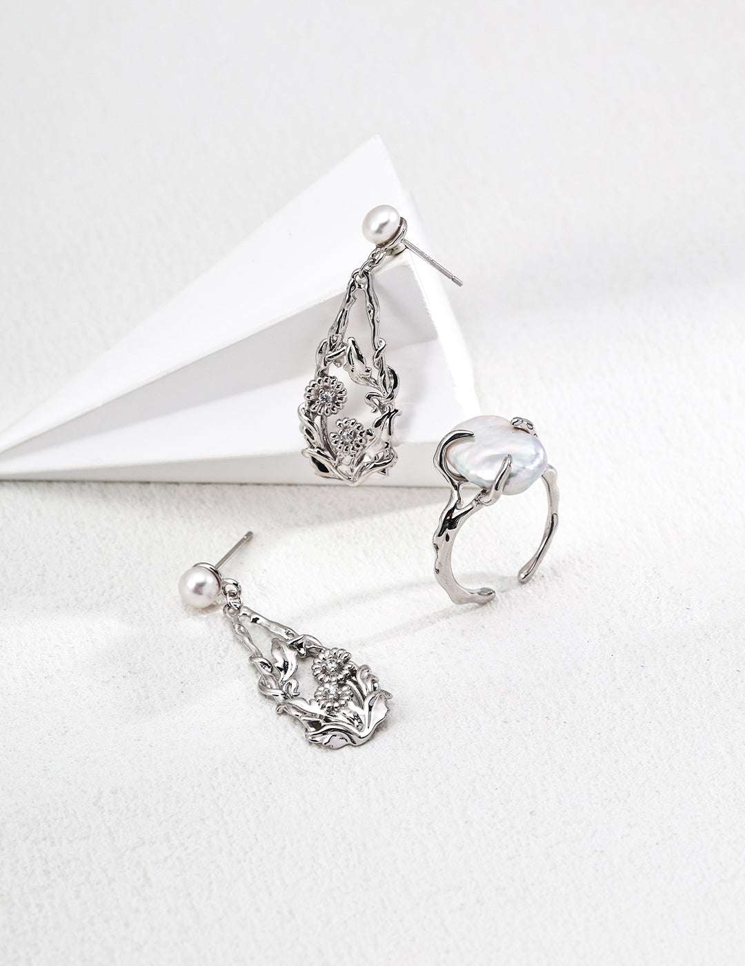 Vintage-Inspired Adjustable S925 Sterling Silver Pearl Ring