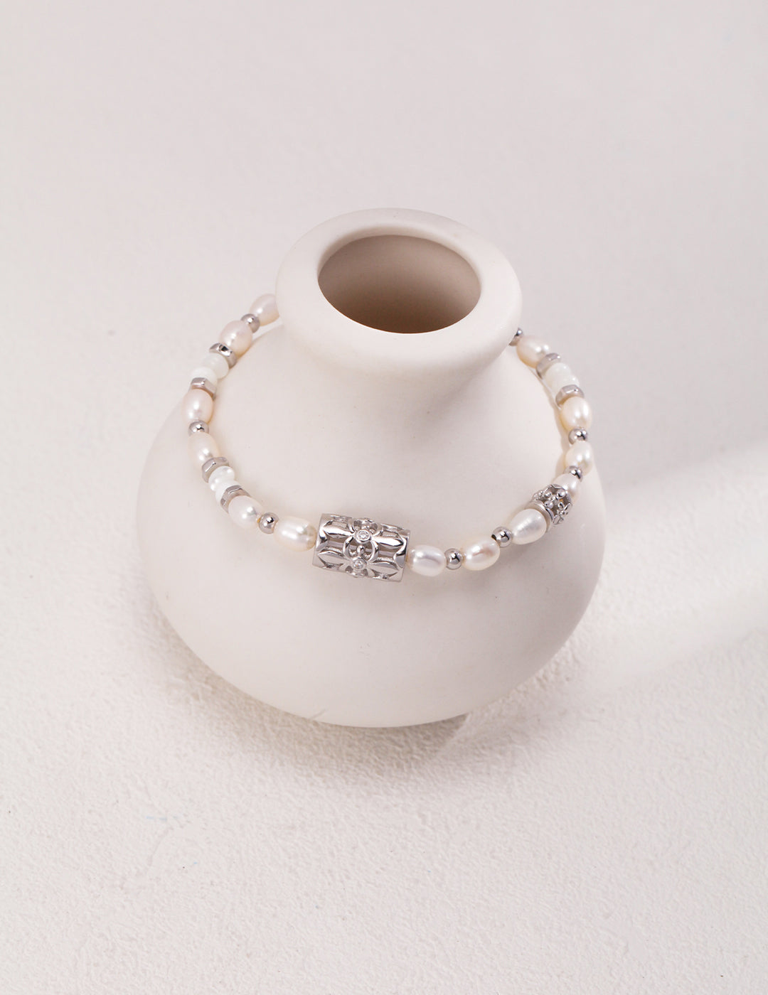 S925 Sterling Silver Pearl & Onyx Bracelet with Zircon Details (Adjustable 16 cm+)