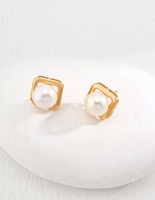 Geometric Pearl Stud Earrings – 925 Sterling Silver, 18K Retro Gold - TAMO Jewellery